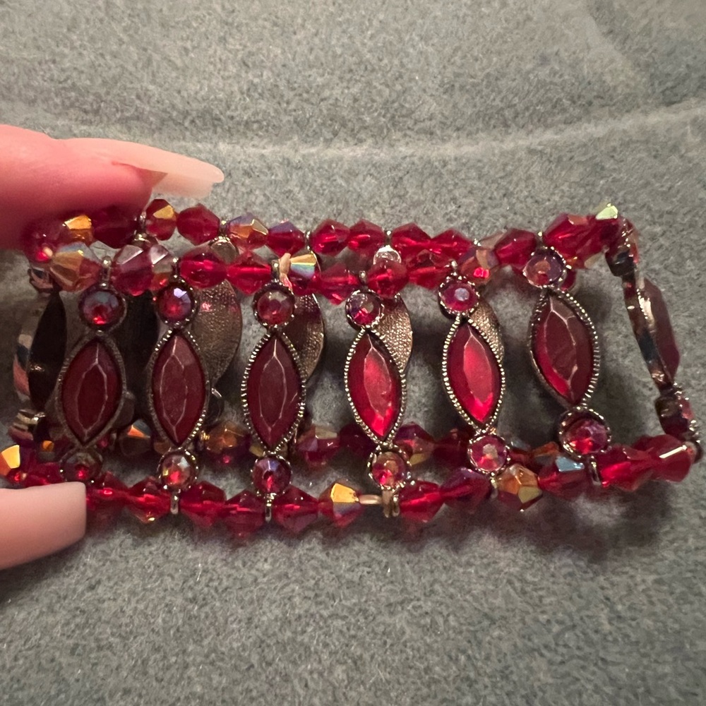 Crystal stretch bracelet - Picture 3 of 6